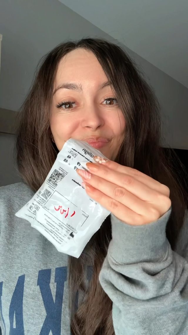 Invisalign tray 19 😬 @invisalign #invisalignjourney #invisalign